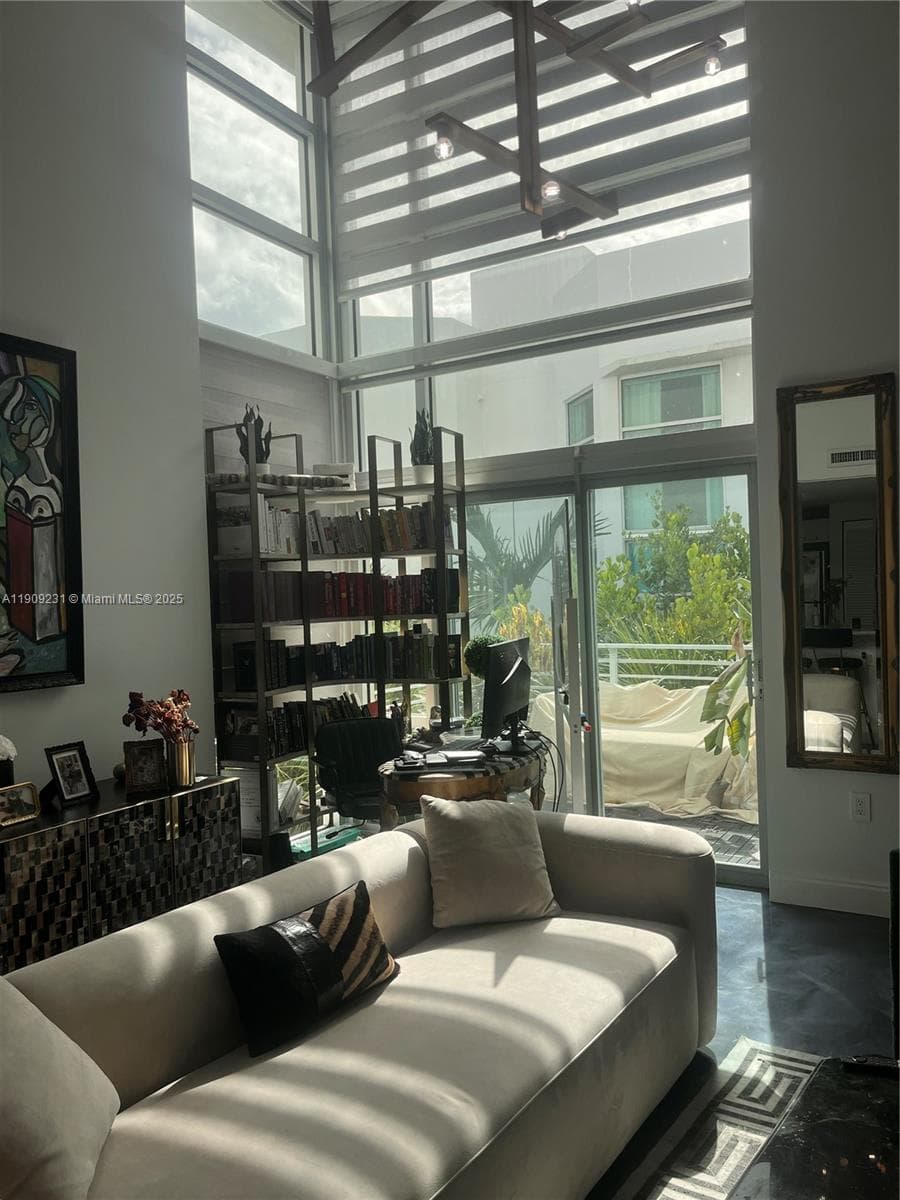 Vilasol Condominium · #17 in Miami Beach - Photo 8