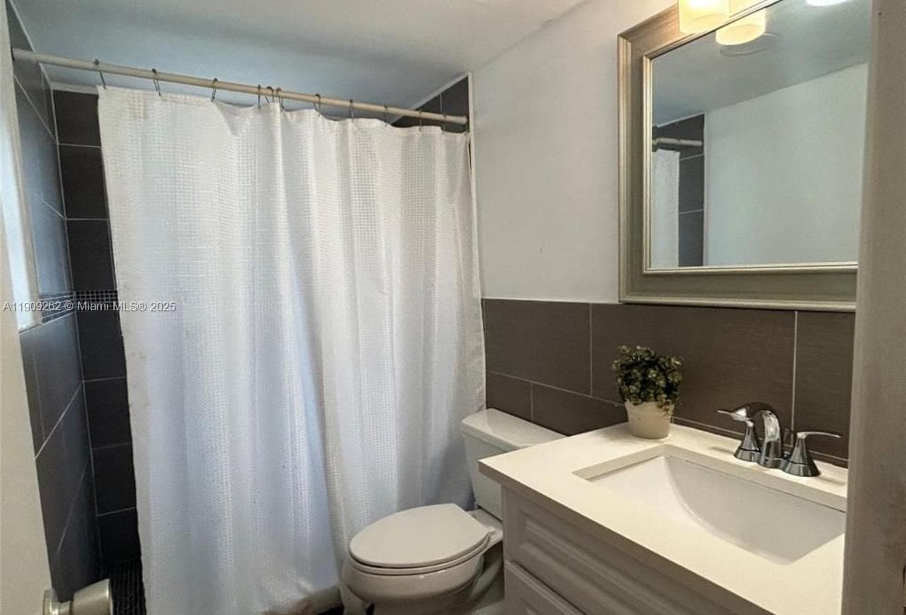 PALM AIRE COUNTRY CLUB · #801 in Pompano Beach - Photo 23