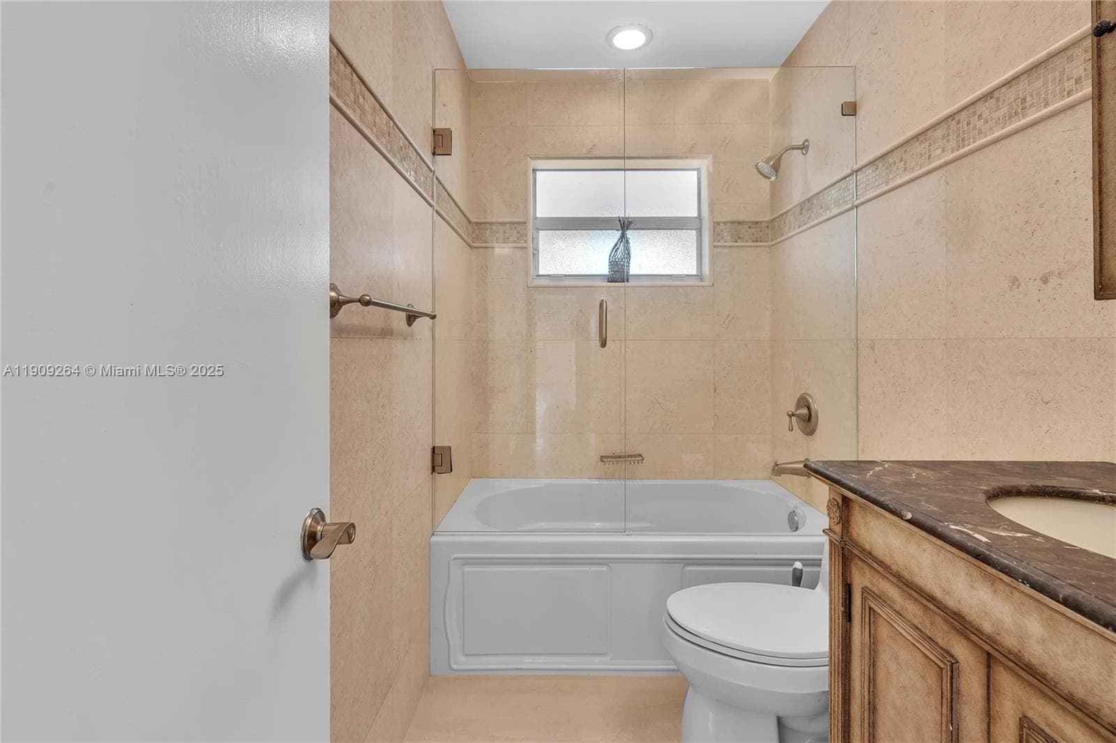 2114 N 44th Ave photo 27