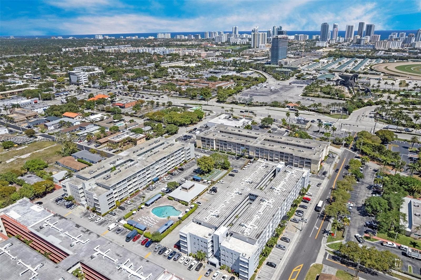 Third Gulfstream · #103G in Hallandale Beach - Photo 36