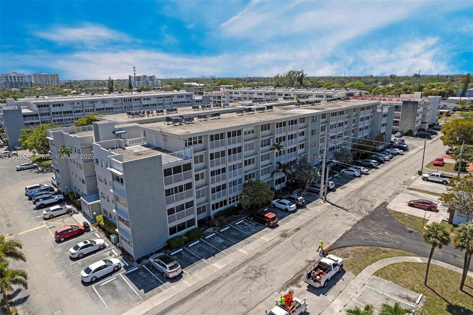 Third Gulfstream · #103G in Hallandale Beach - Photo 32