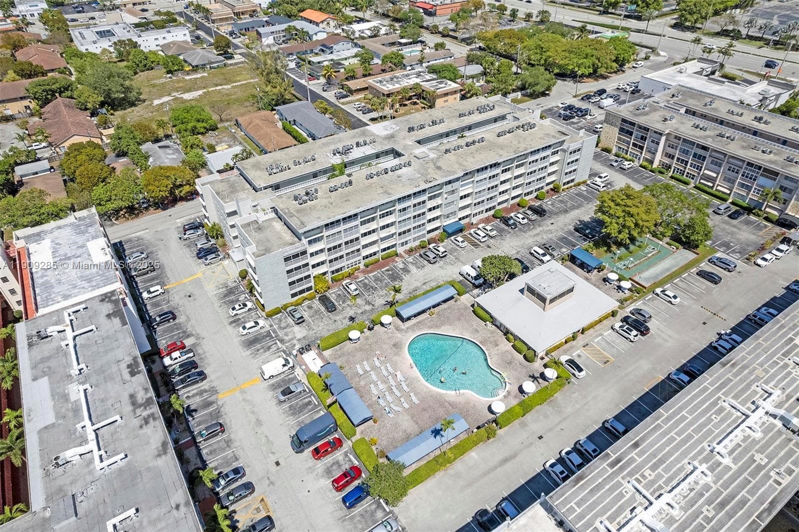 Third Gulfstream · #103G in Hallandale Beach - Photo 33