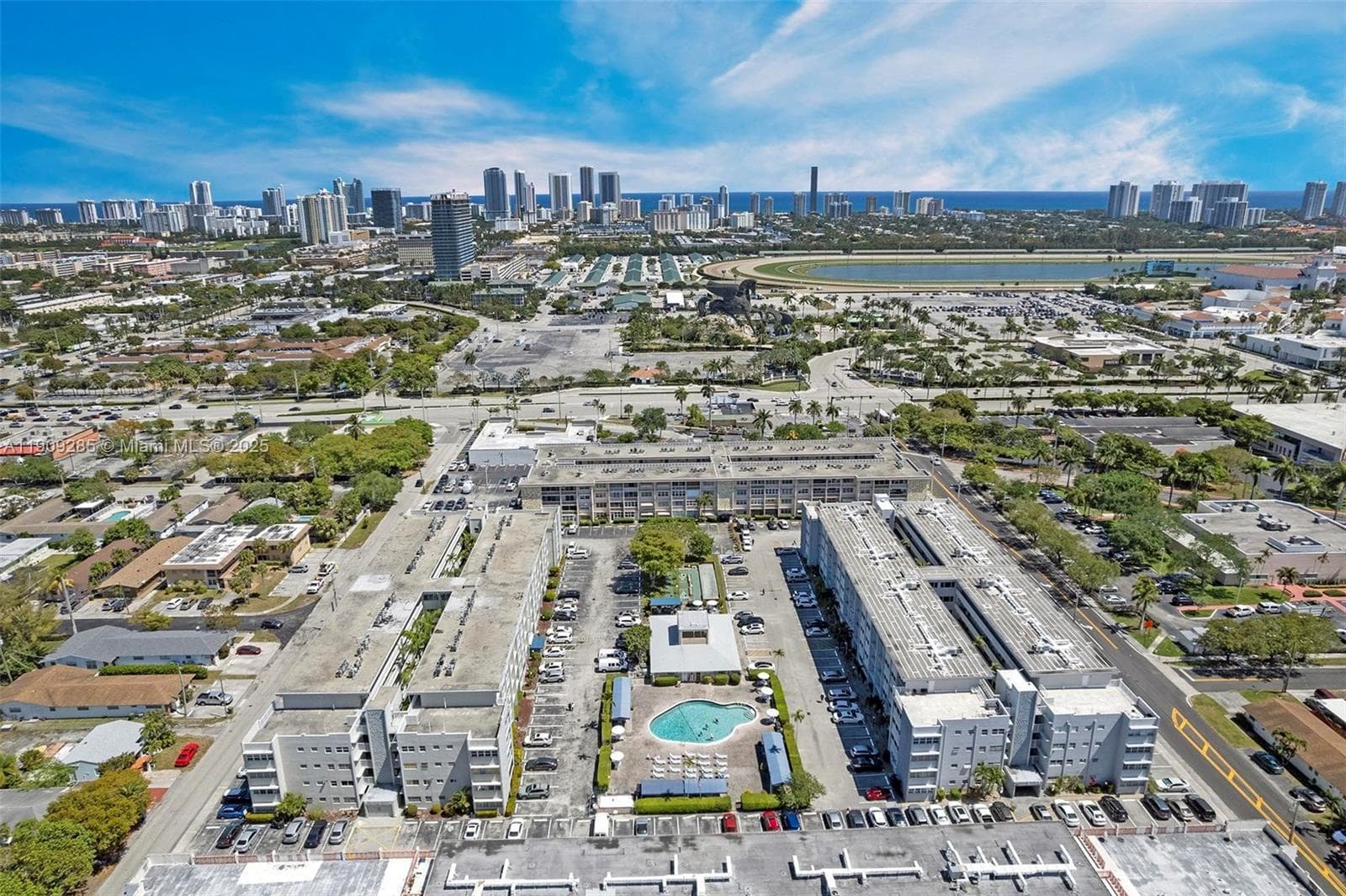 Third Gulfstream · #103G in Hallandale Beach - Photo 35