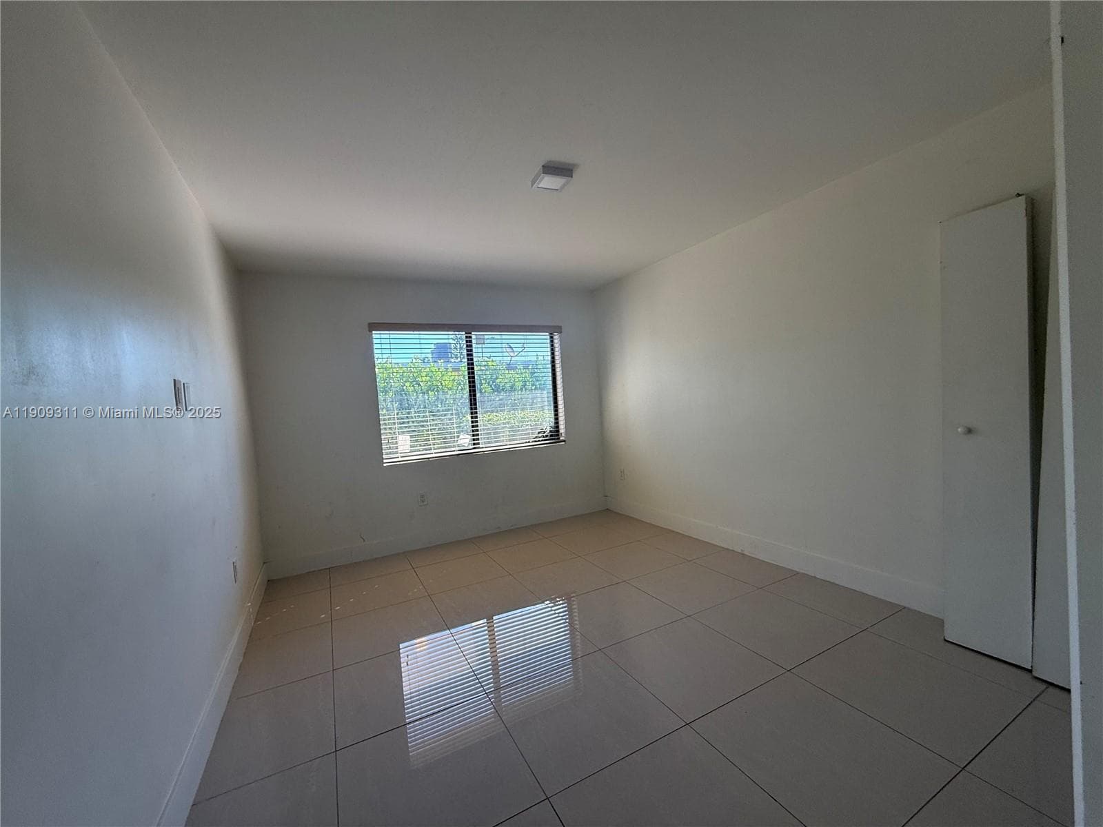 ISLE OF NORMANDY MIAMI VI · #3 in Miami Beach - Photo 15