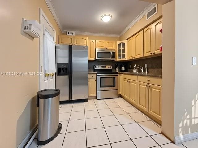 2701 SW 29th Ave photo 6