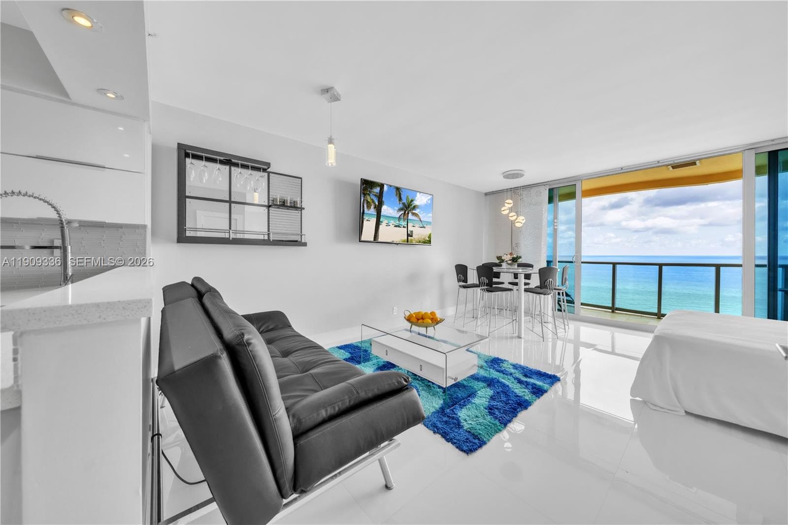 WAVE CONDO · #PH24 in Hollywood - Photo 10