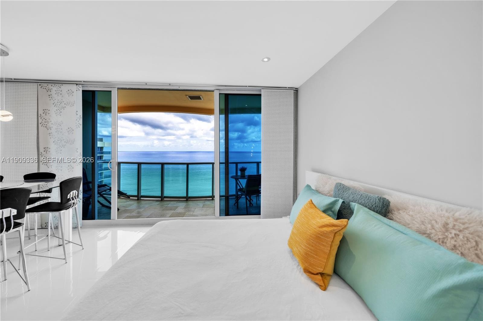 WAVE CONDO · #PH24 in Hollywood - Photo 4