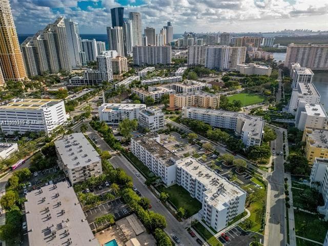 CARIBBEAN BREEZE CONDO · #505 in Sunny Isles Beach - Photo 17