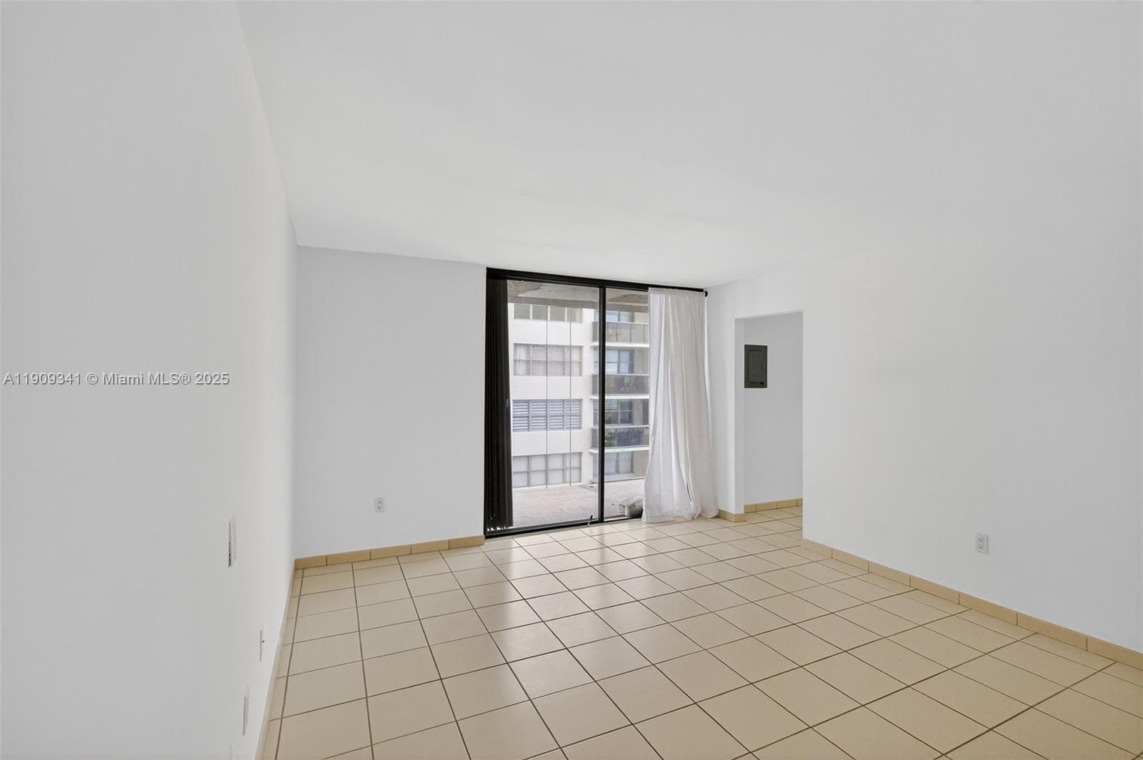LE TRIANON CONDO · #7B in Miami Beach - Photo 16