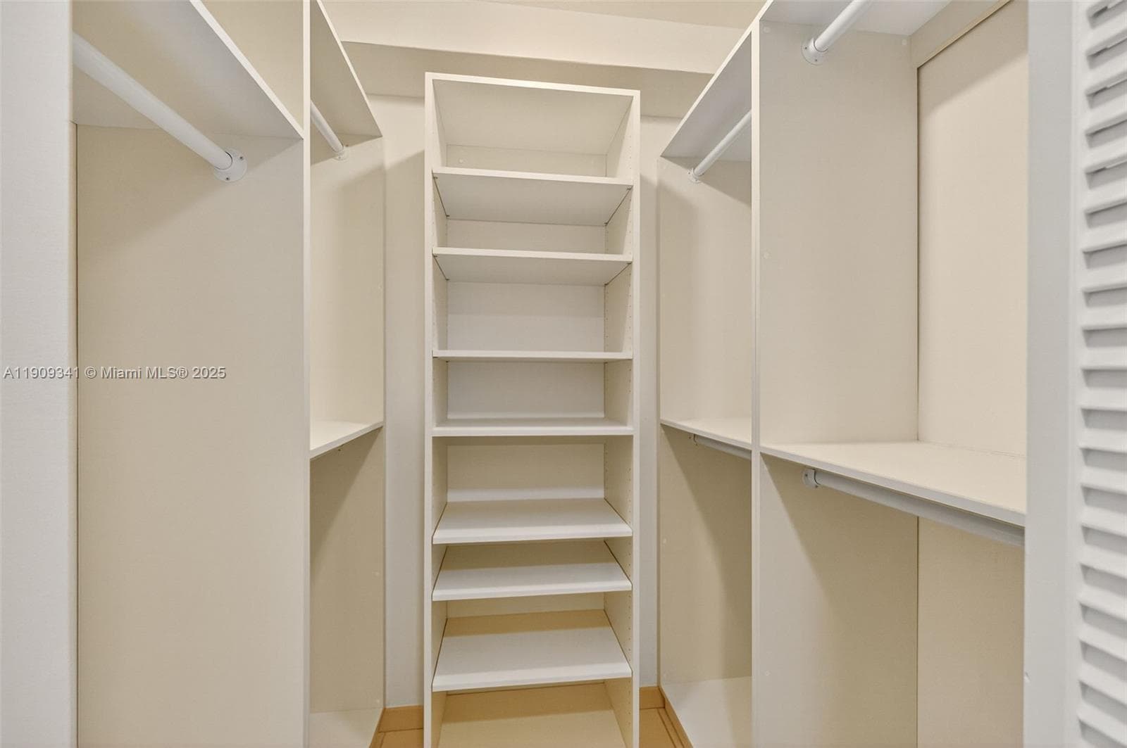 LE TRIANON CONDO · #7B in Miami Beach - Photo 26