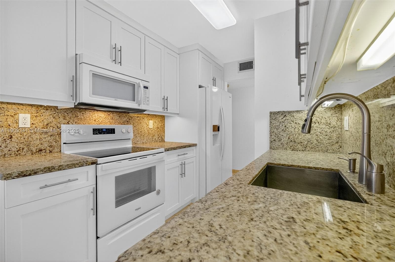 LE TRIANON CONDO · #7B in Miami Beach - Photo 22