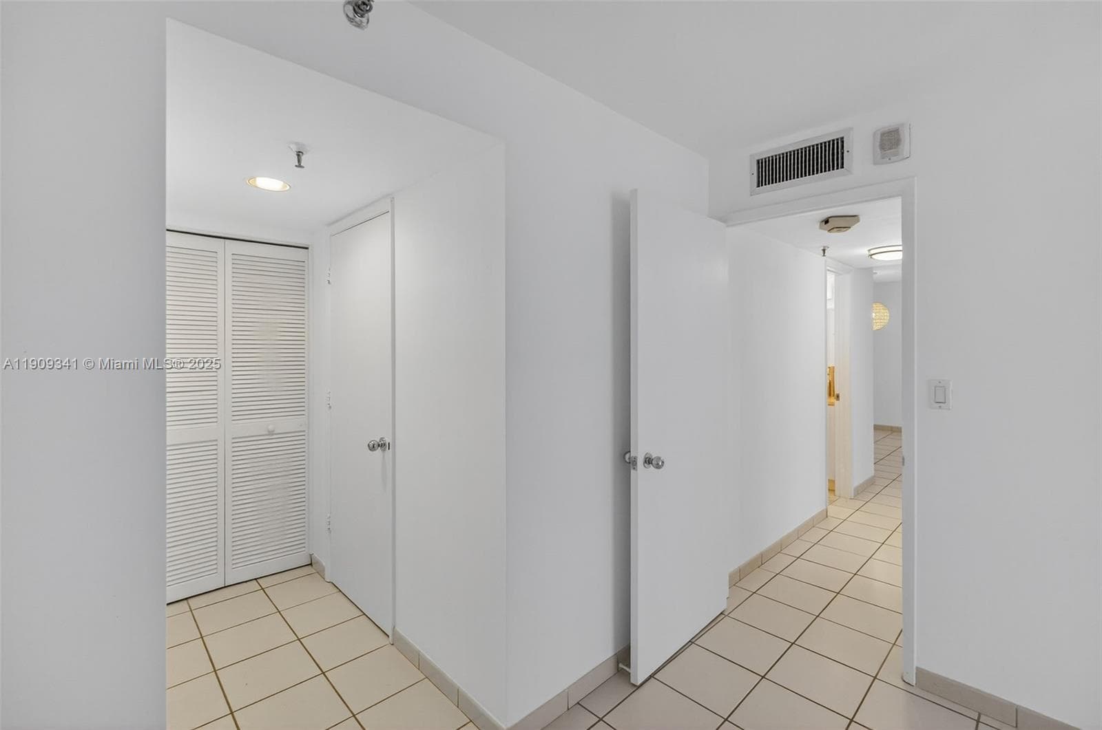 LE TRIANON CONDO · #7B in Miami Beach - Photo 31