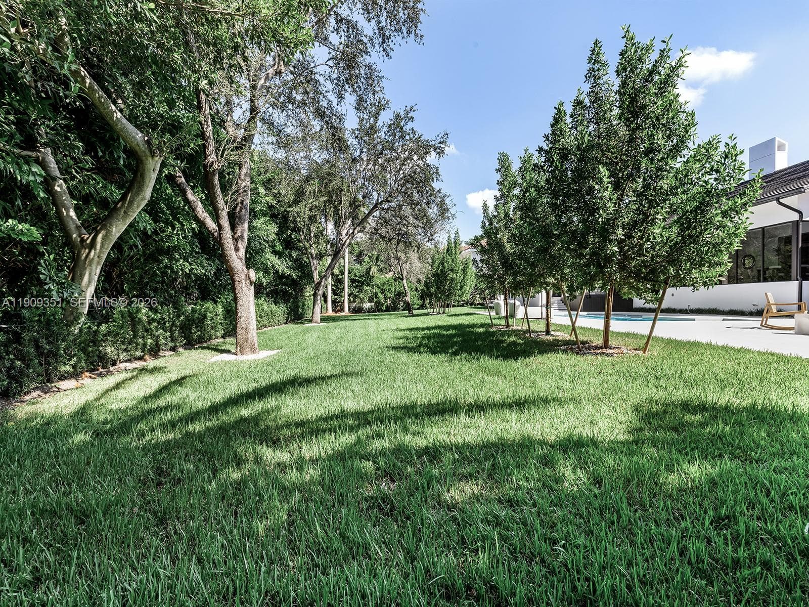 7910 Los Pinos Cir photo 25