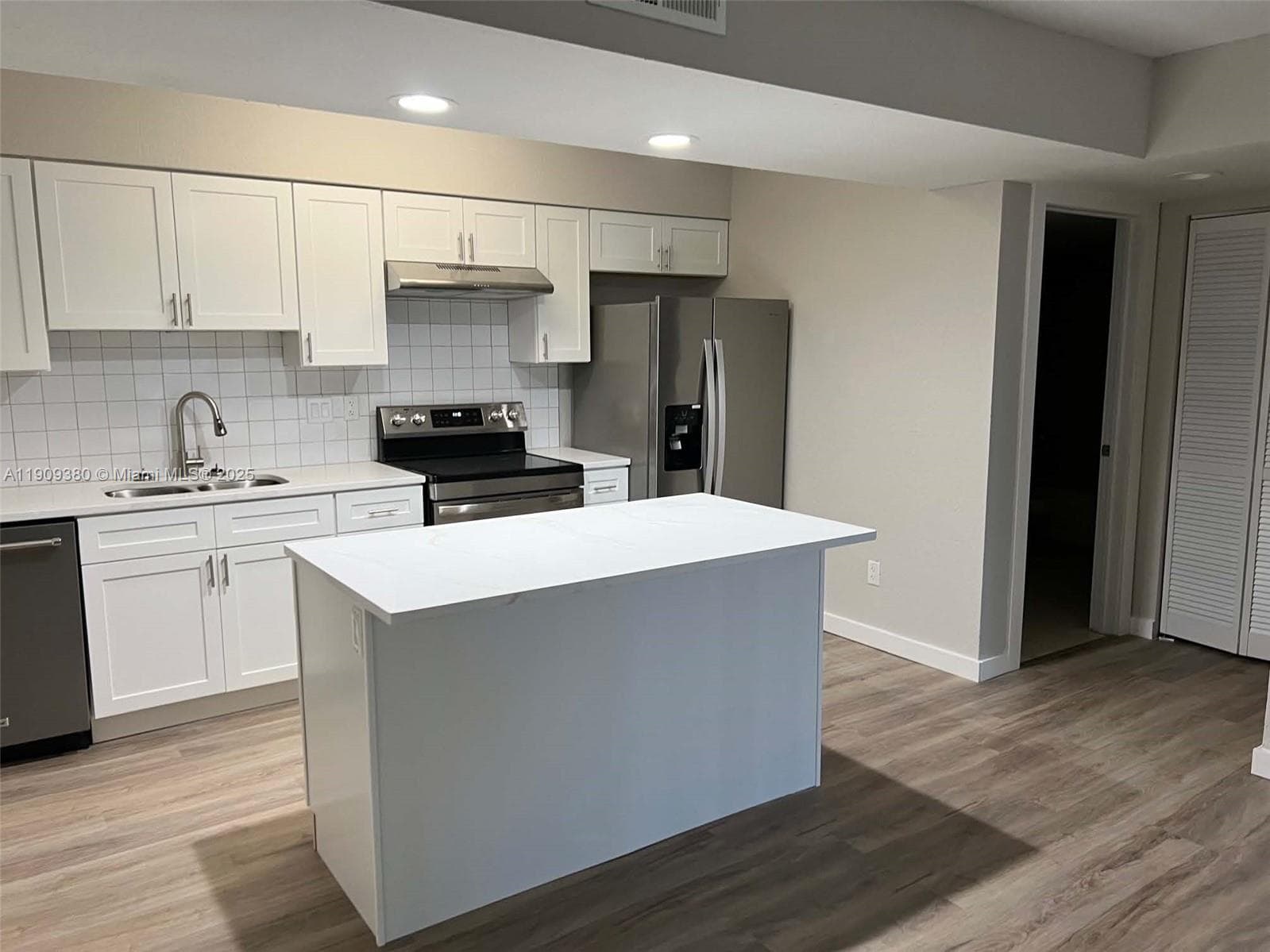 WINDWARD LAKES CONDO · #H103 in Pompano Beach - Photo 5