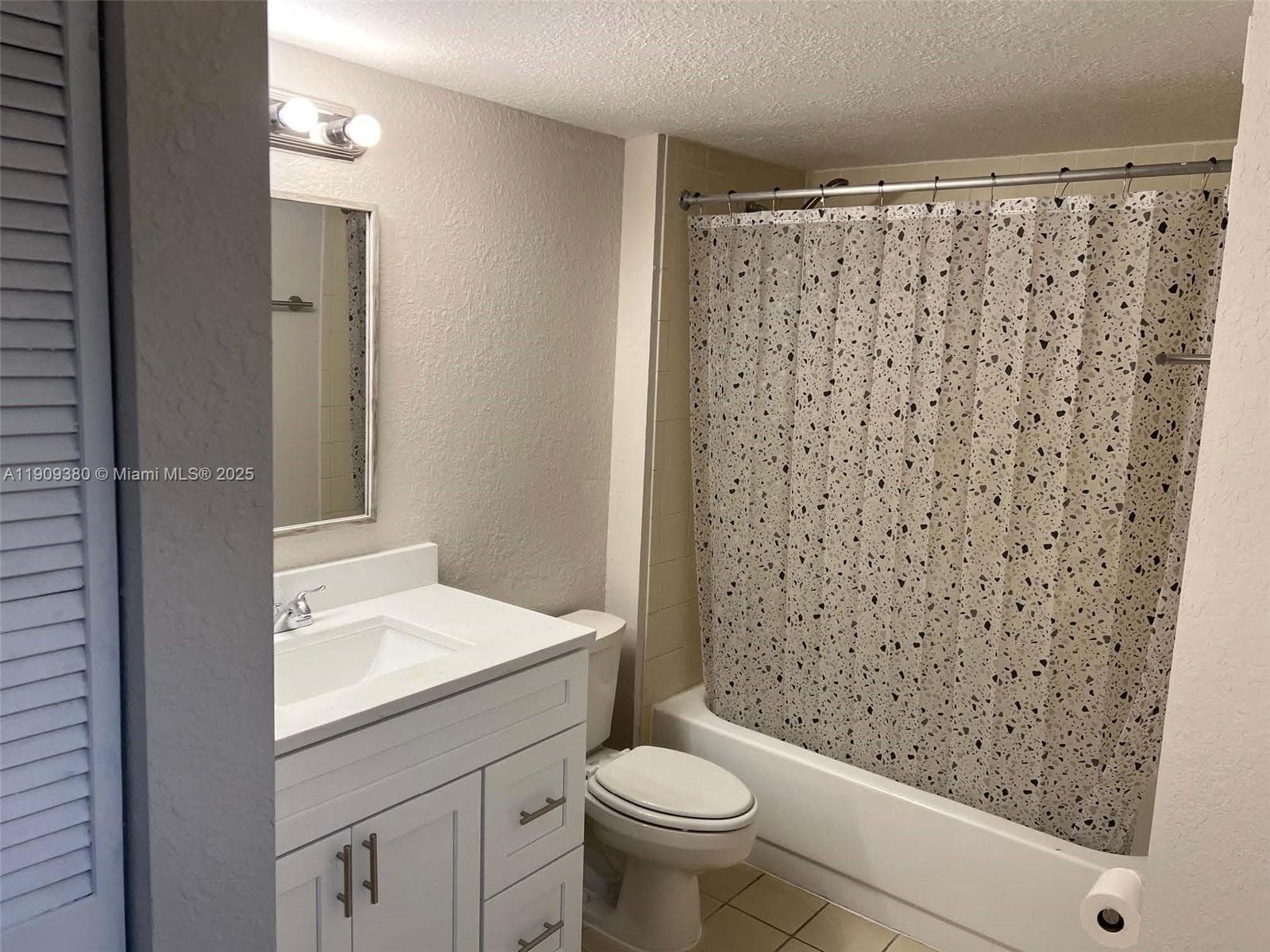 WINDWARD LAKES CONDO · #H103 in Pompano Beach - Photo 11