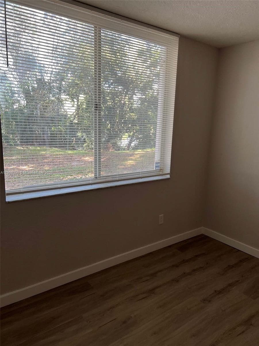 WINDWARD LAKES CONDO · #H103 in Pompano Beach - Photo 8