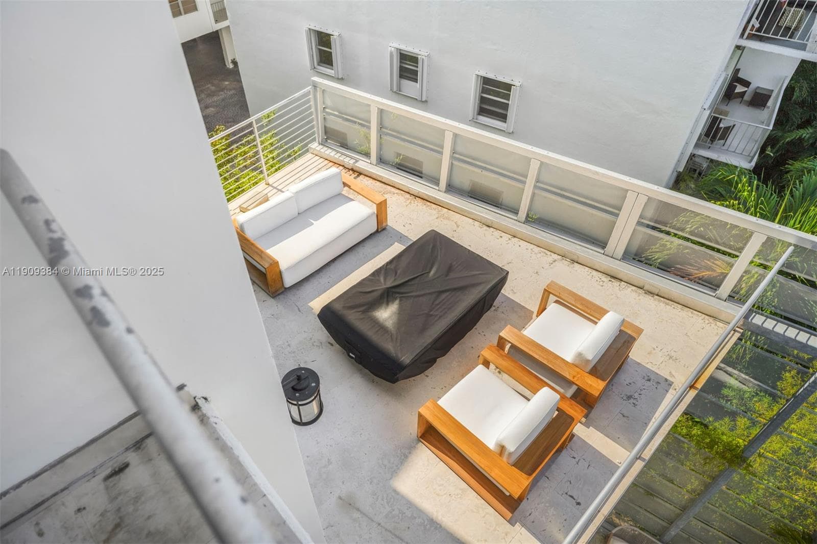 ILONA CONDO · #10 in Miami Beach - Photo 11
