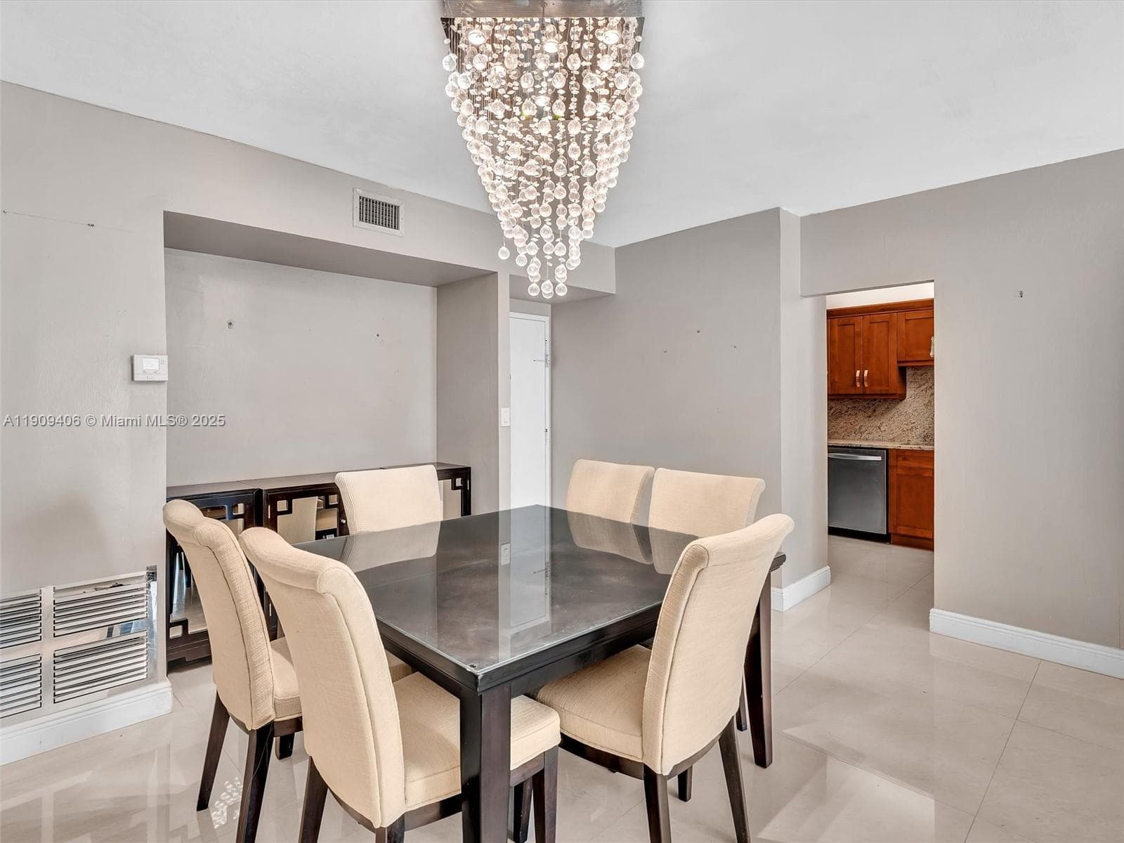 Hillcrest No 21 Condo · #617B in Hollywood - Photo 9