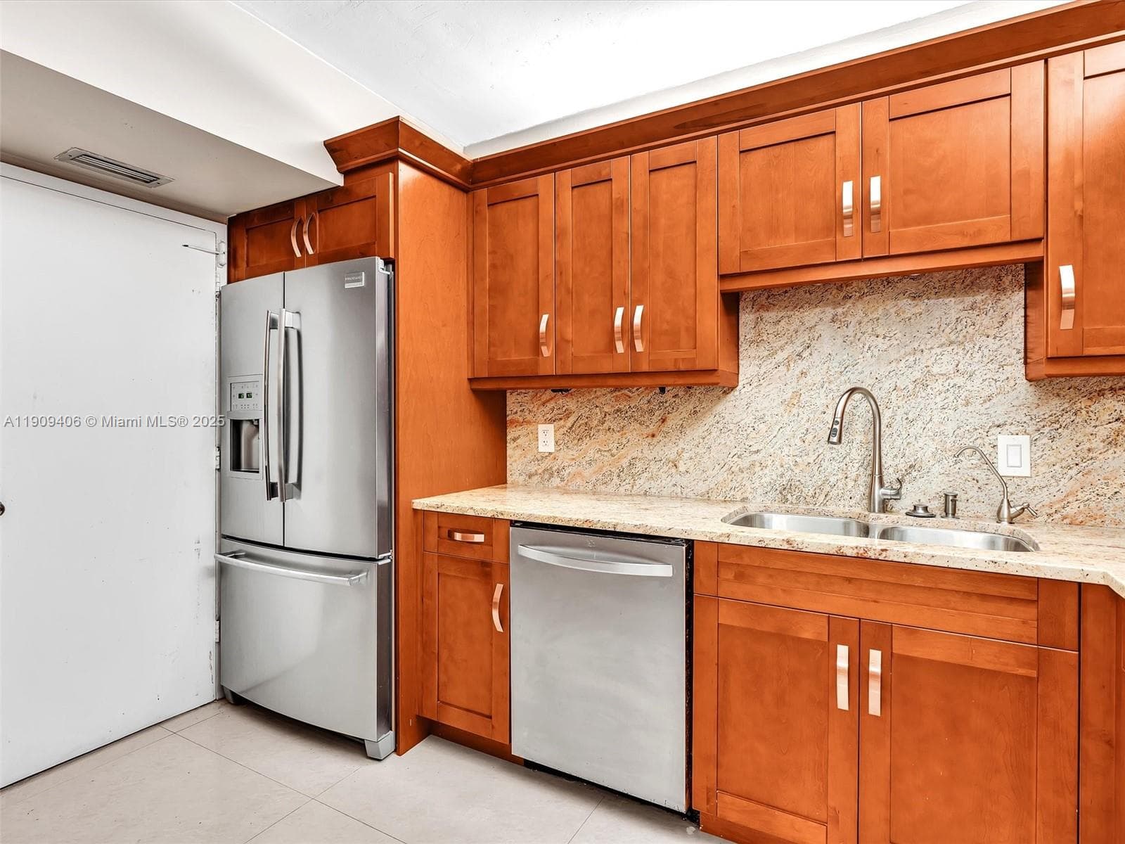 Hillcrest No 21 Condo · #617B in Hollywood - Photo 14
