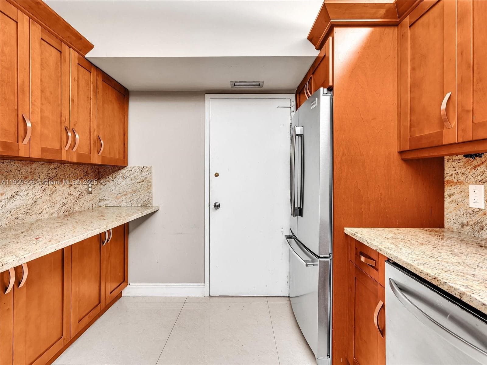 Hillcrest No 21 Condo · #617B in Hollywood - Photo 15