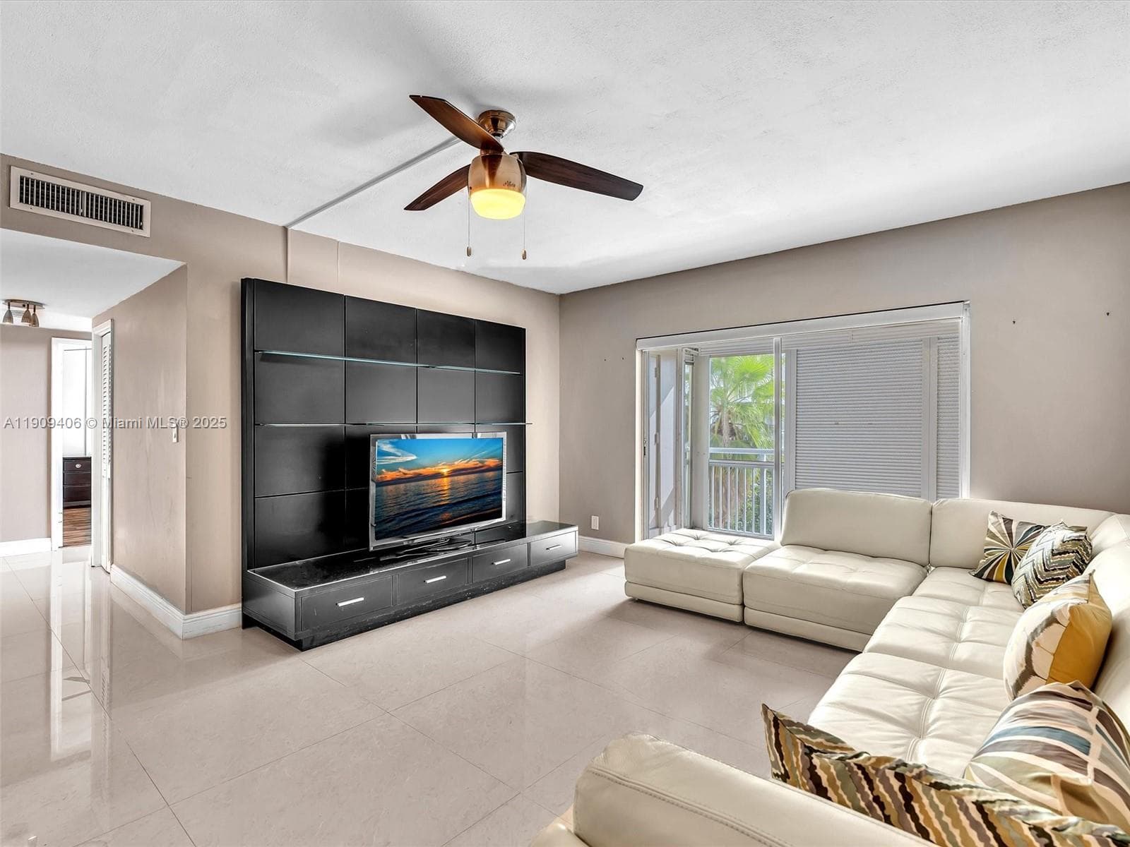 Hillcrest No 21 Condo · #617B in Hollywood - Photo 21