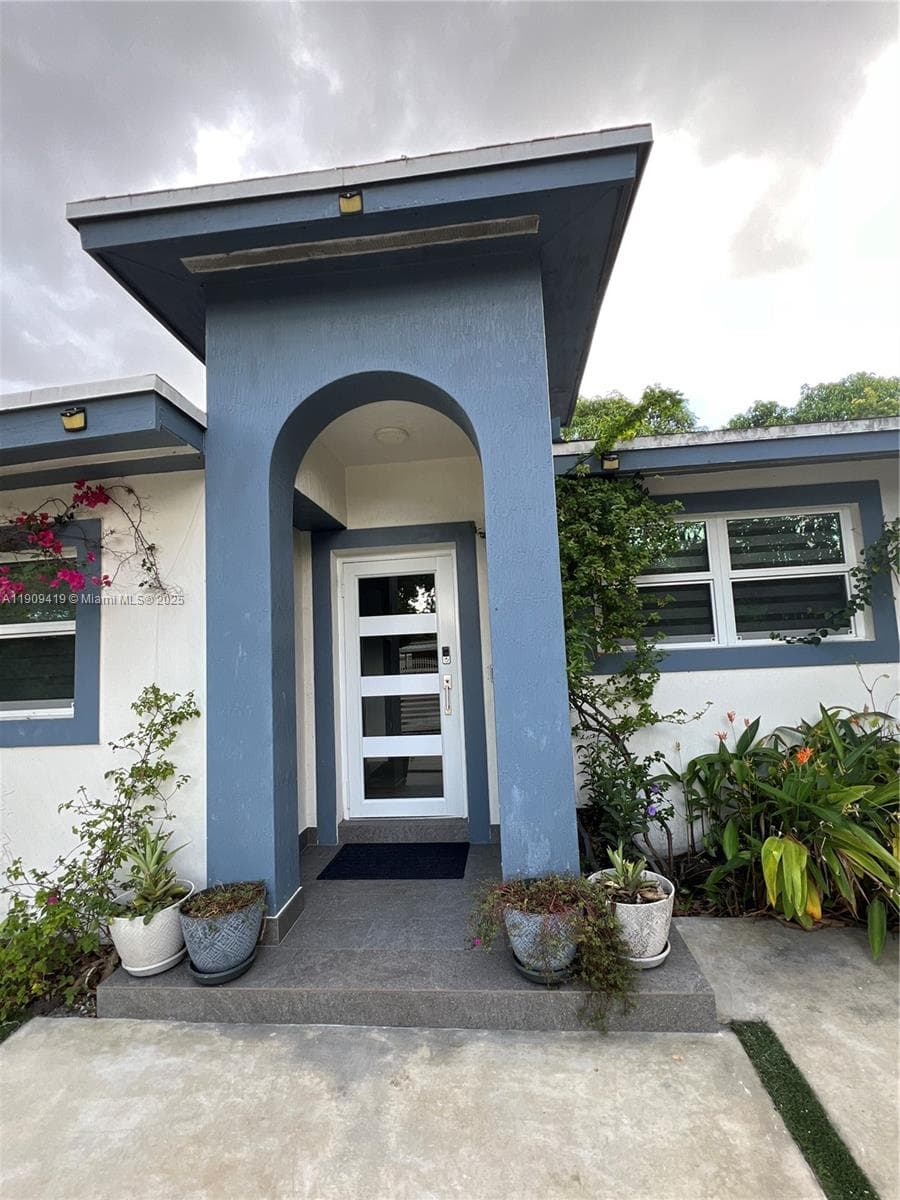 12685 NW Miami Ct photo 1