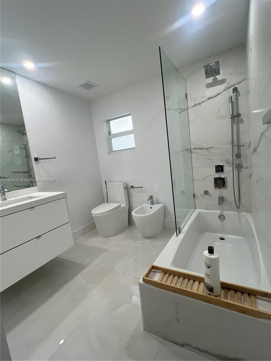 12685 NW Miami Ct photo 9