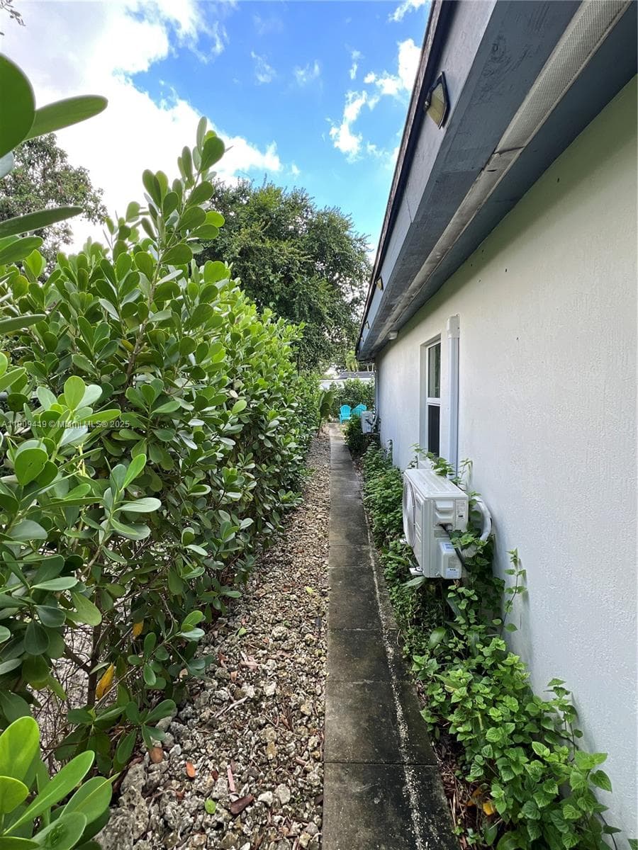 12685 NW Miami Ct photo 45