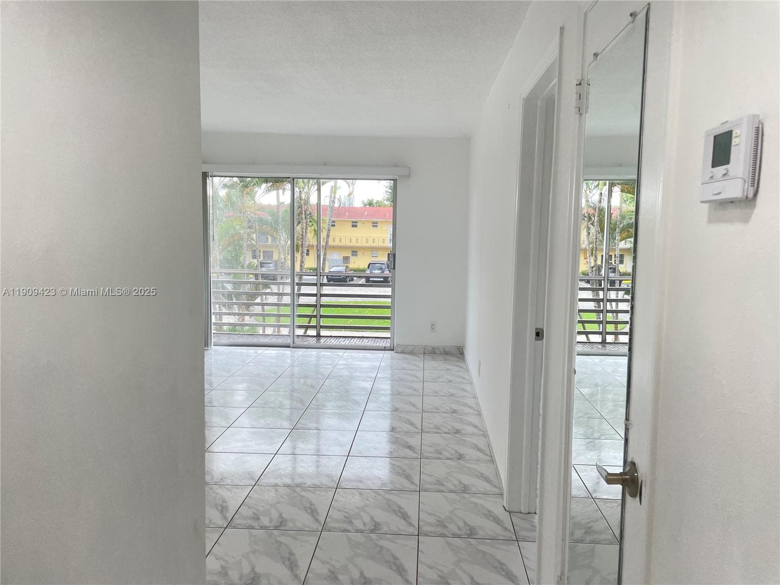 BISC LAKE GARDENS CONDO N · #D221 in Aventura - Photo 4