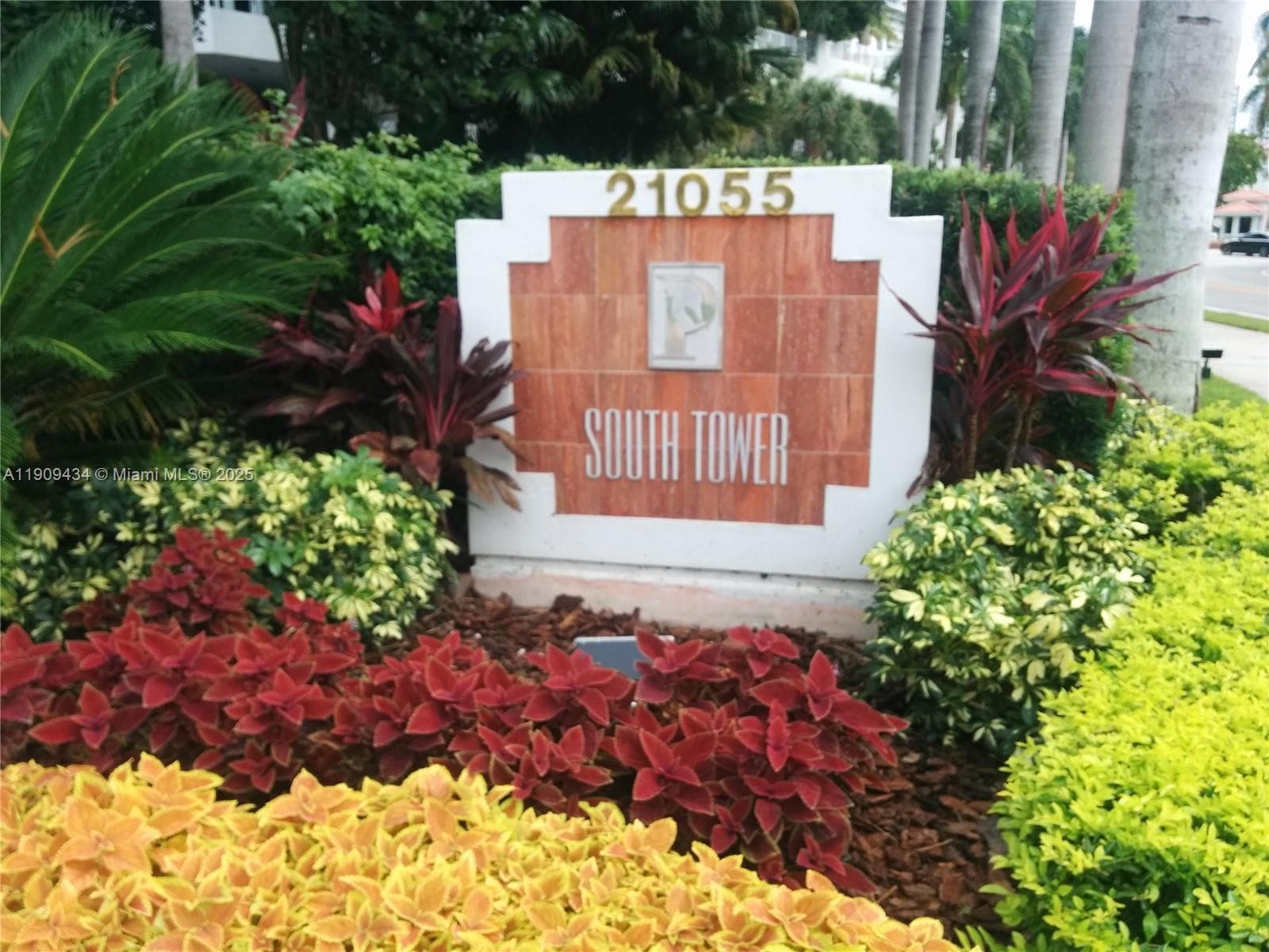 SOUTH TOWER AT THE POINT · #1602 in Aventura - Photo 18