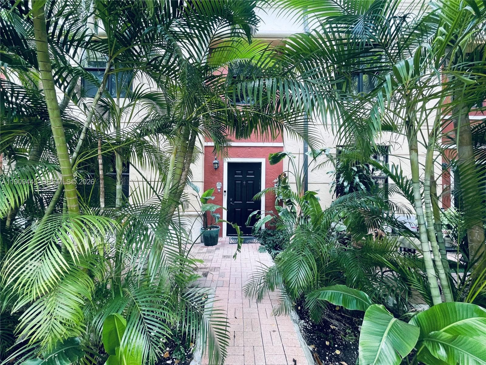 Puerta de Palmas · #119 in Coral Gables - Photo 27
