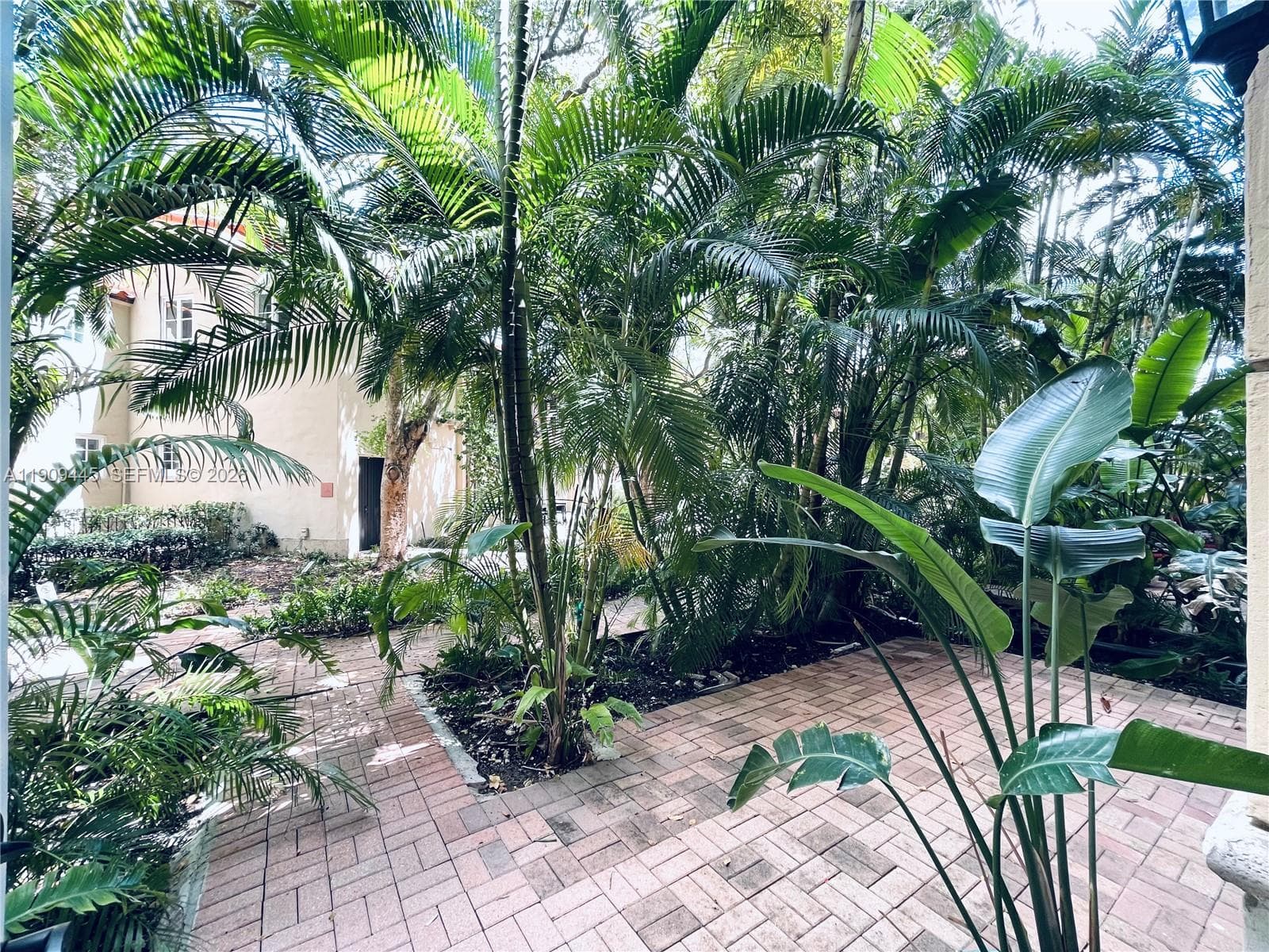 Puerta de Palmas · #119 in Coral Gables - Photo 30