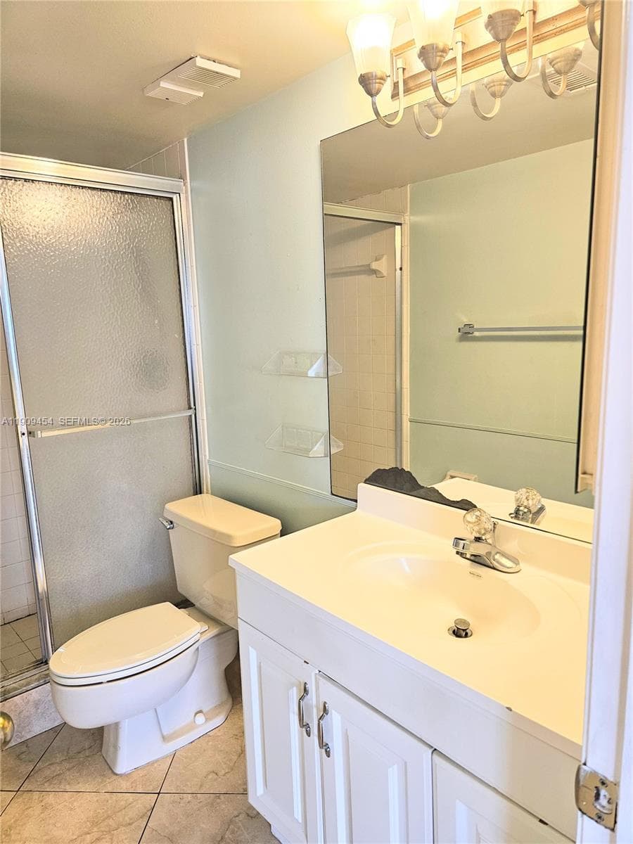 Lake Emerald · #409 in Oakland Park - Photo 11