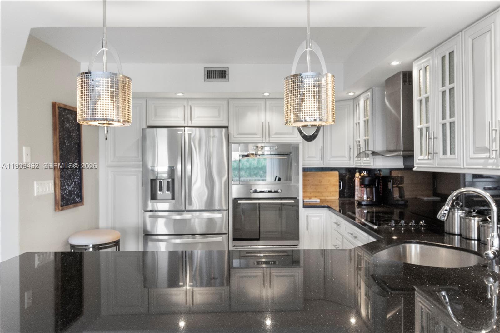 FAIRWAYS RIVIERA · #517 in Hallandale Beach - Photo 2