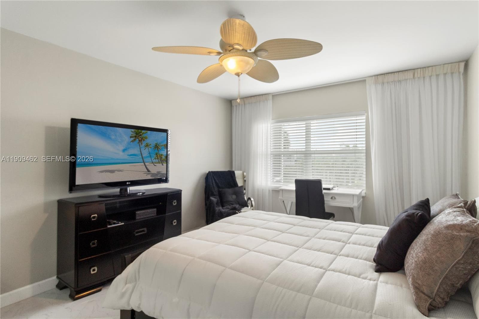 FAIRWAYS RIVIERA · #517 in Hallandale Beach - Photo 43