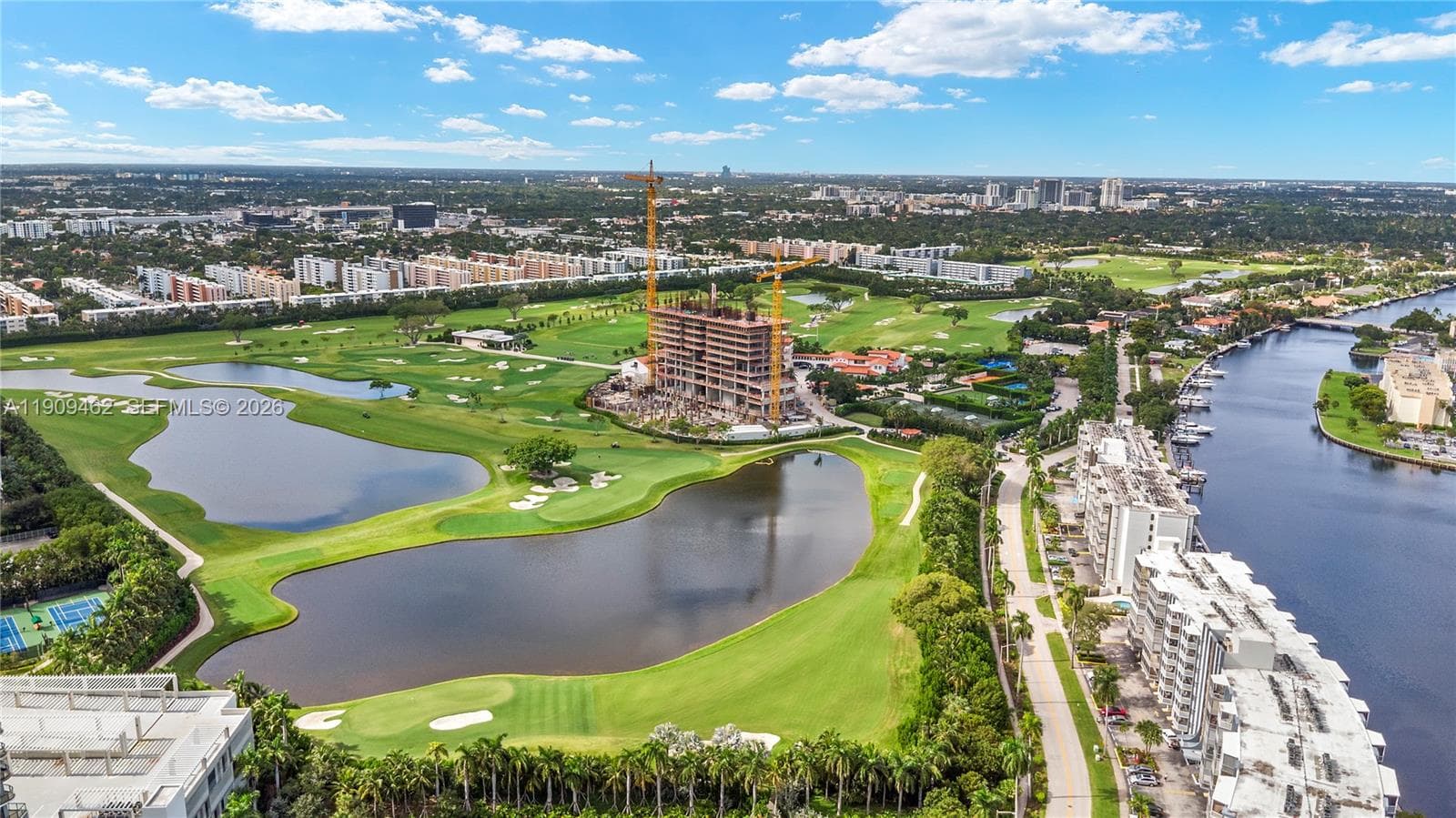 FAIRWAYS RIVIERA · #517 in Hallandale Beach - Photo 26
