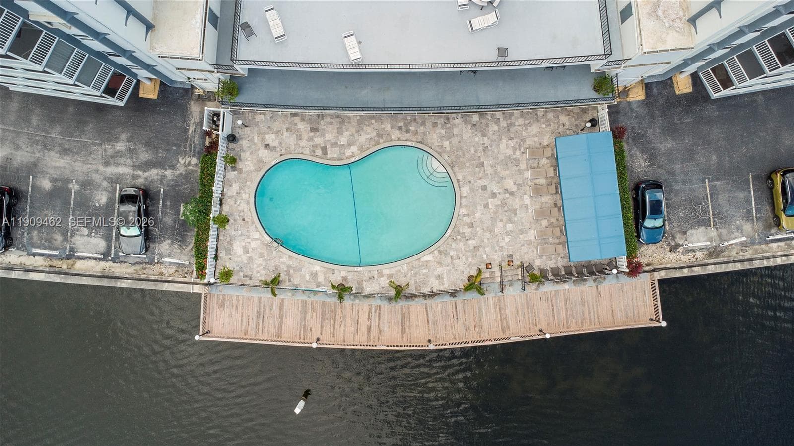 FAIRWAYS RIVIERA · #517 in Hallandale Beach - Photo 31