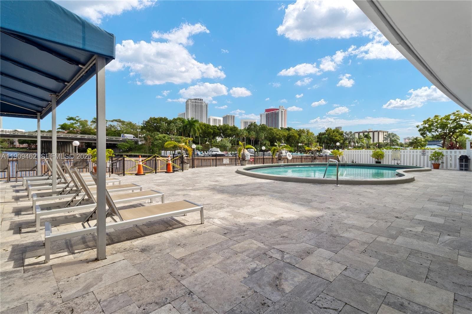 FAIRWAYS RIVIERA · #517 in Hallandale Beach - Photo 64
