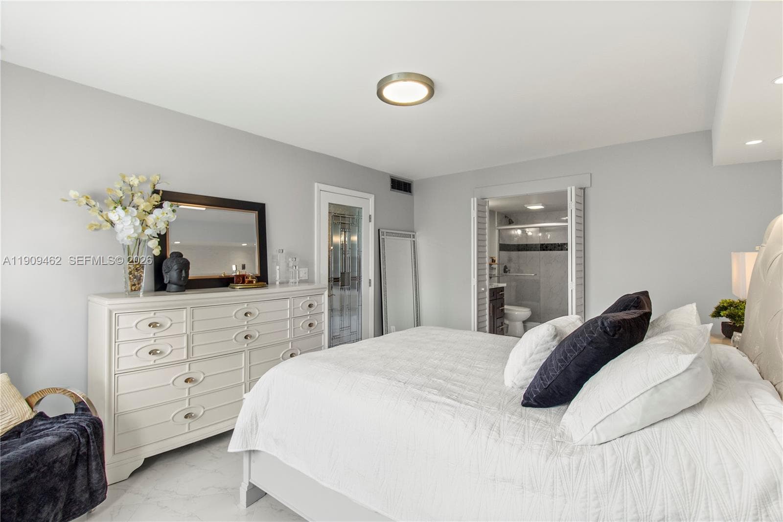 FAIRWAYS RIVIERA · #517 in Hallandale Beach - Photo 39
