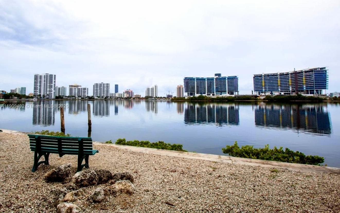 VILLAGE BY THE BAY · #2104 in Aventura - Photo 42