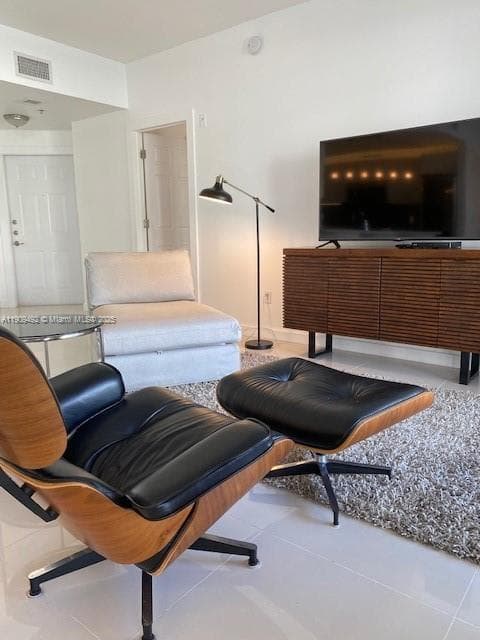 VILLAGE BY THE BAY · #2104 in Aventura - Photo 3