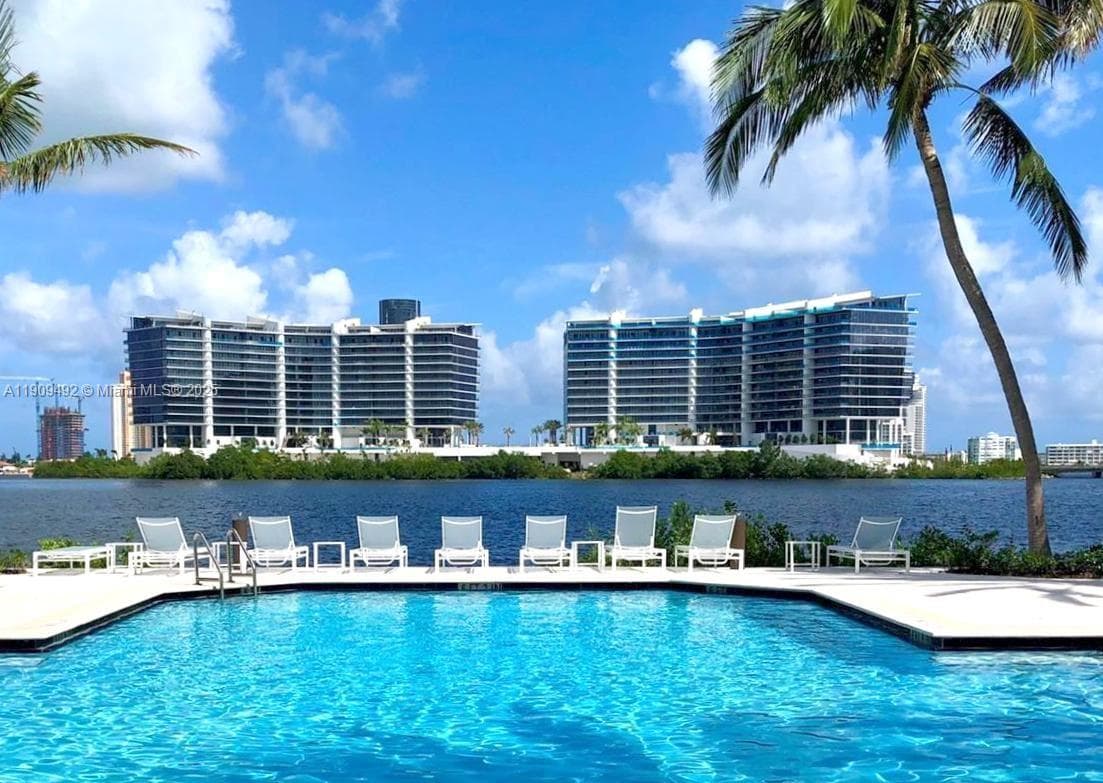 VILLAGE BY THE BAY · #2104 in Aventura - Photo 29