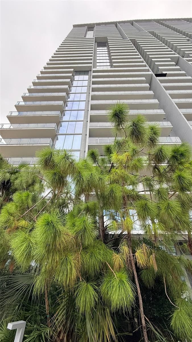 Reach Brickell City Centre · #2110 in Miami - Photo 66