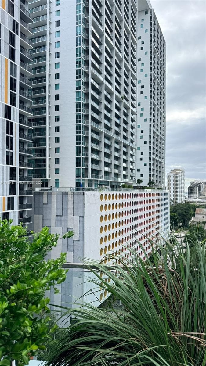 Reach Brickell City Centre · #2110 in Miami - Photo 79