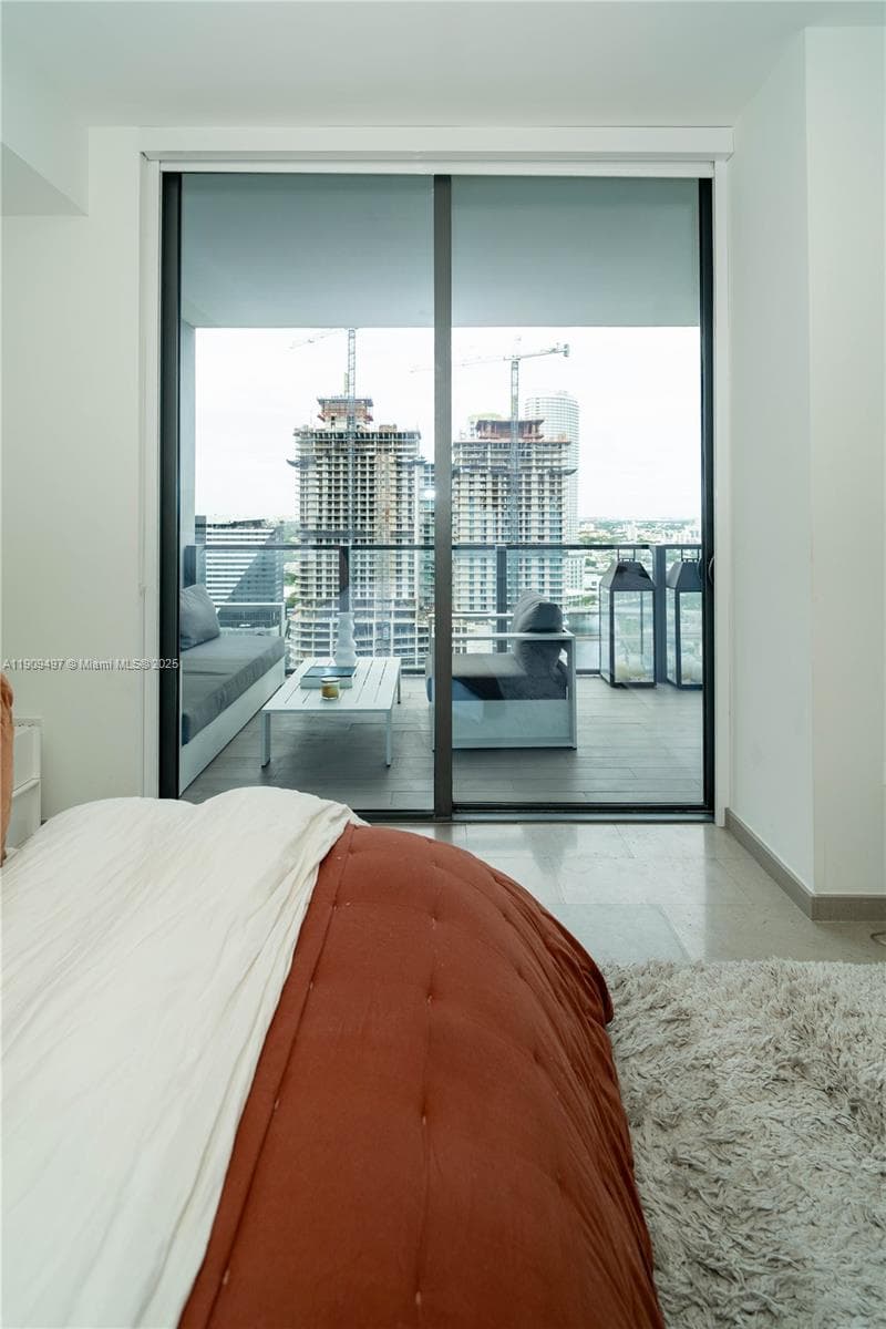 Reach Brickell City Centre · #2110 in Miami - Photo 37
