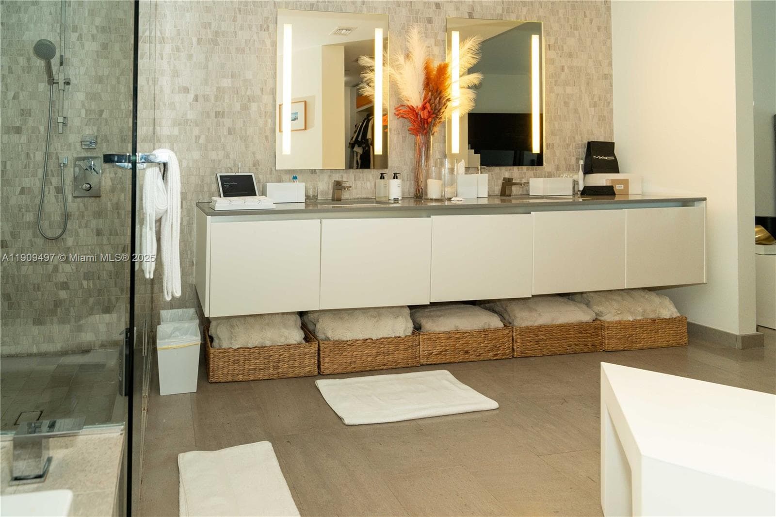 Reach Brickell City Centre · #2110 in Miami - Photo 35