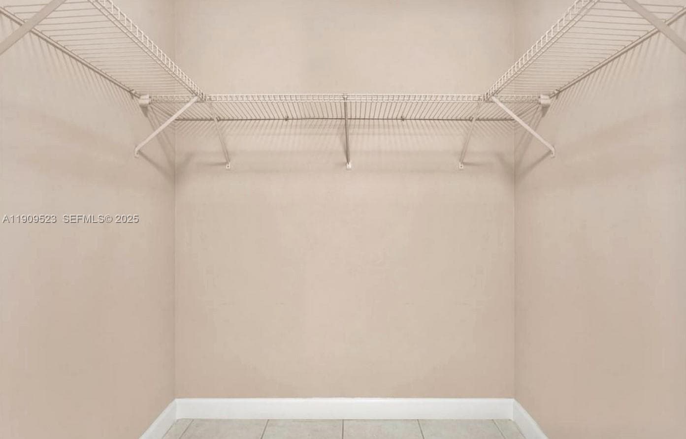 Custom Show Closet & Vanity
