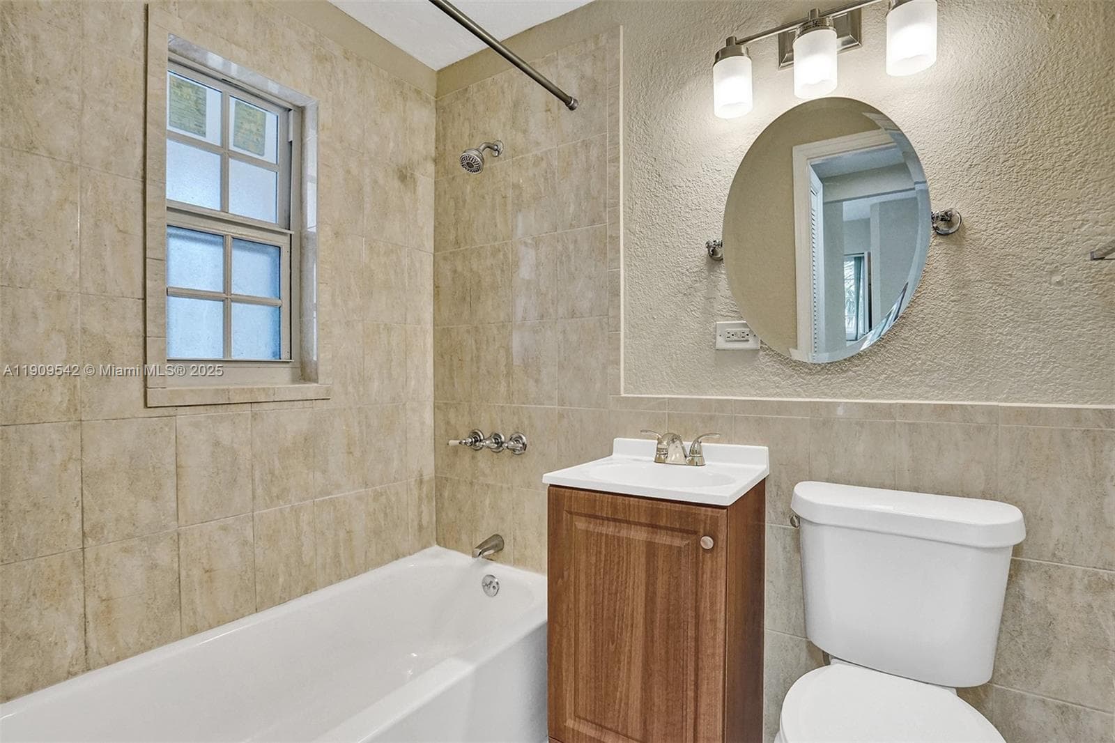 MARSEILLES CONDO · #15 in Miami Beach - Photo 20