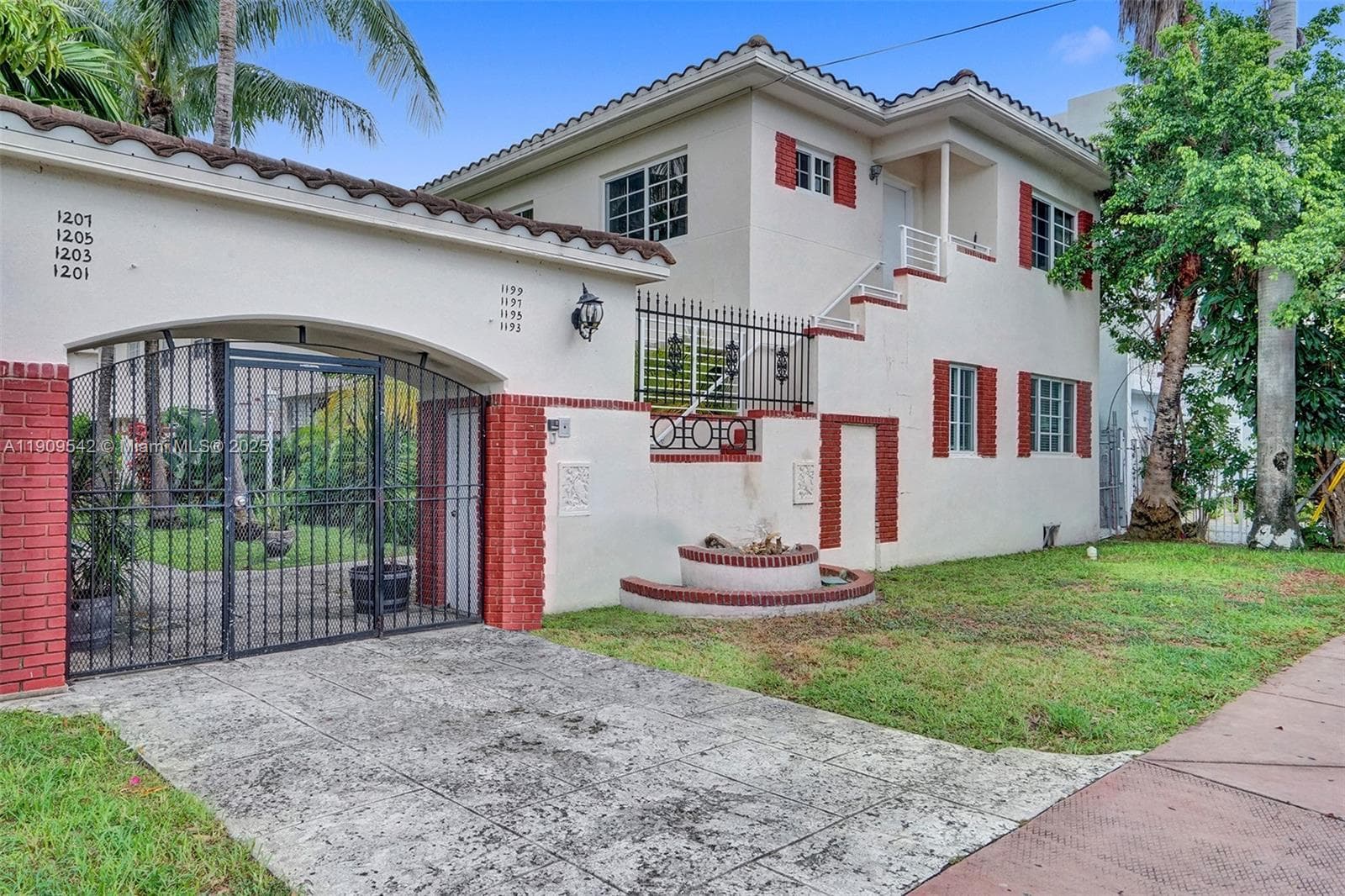 MARSEILLES CONDO · #15 in Miami Beach - Photo 10