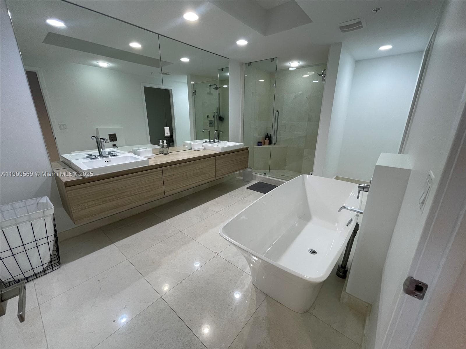 MARINA PALMS RESIDENCES N · #1506 in North Miami Beach - Photo 20
